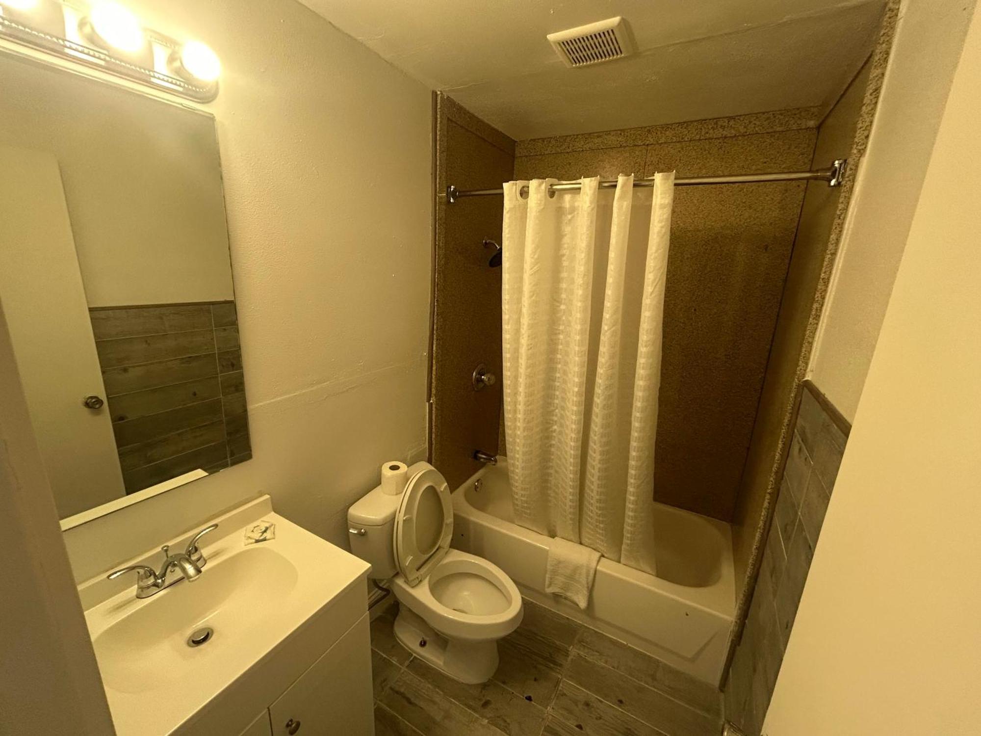 Quest inn Weatherford Extérieur photo